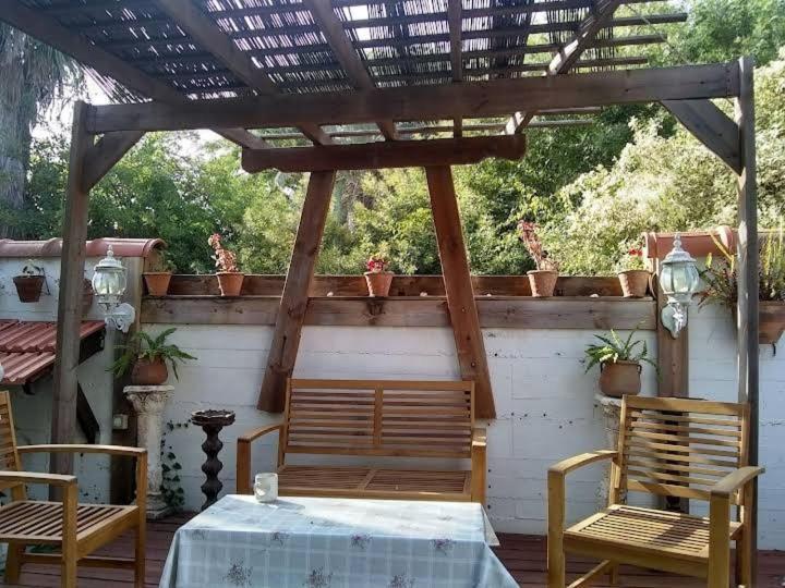 Czarina Cabin הבקתה הקיסרית והדירה הקיסרית Czarina Apartment Caesarea Bagian luar foto