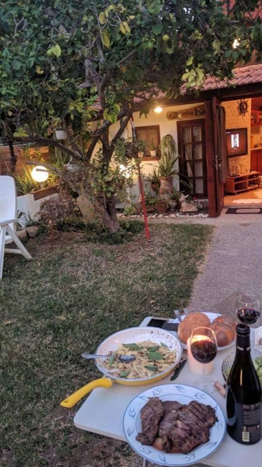 Czarina Cabin הבקתה הקיסרית והדירה הקיסרית Czarina Apartment Caesarea Bagian luar foto